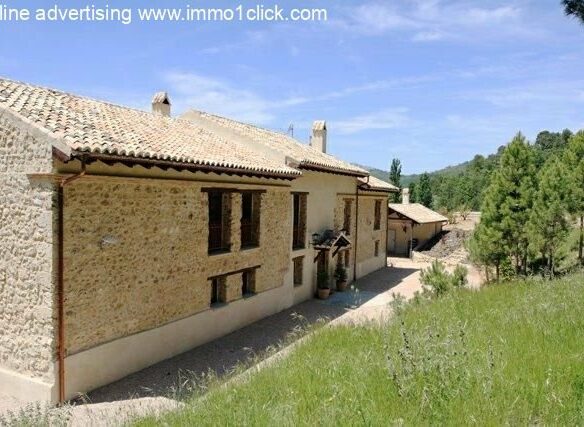 14-bedroom Finca In Segura De La Sierra, Spain (900 M²)