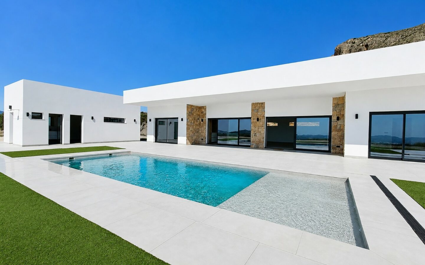 Detached Villa 282 M² In La Romana, Spain