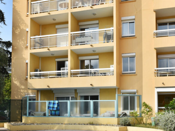 Apartment – Studio Near Antibes, Alpes-maritimes