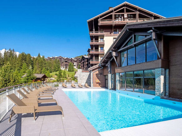 2-bedroom Apartment In Flaine, France (53 M²)
