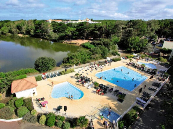 1 Bedroom Apartment Near Saint-jean-de-monts, Vendee