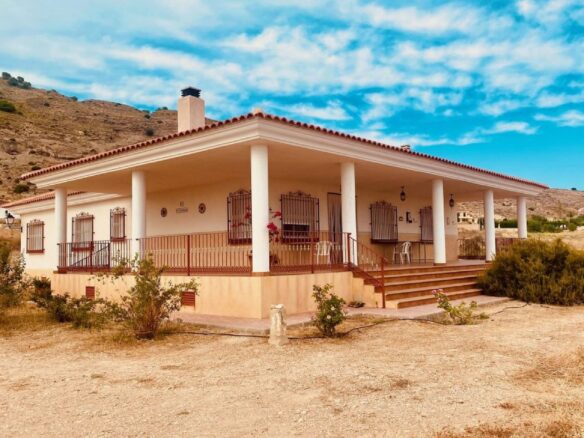 Detached Villa 273 M² In Fortuna, Spain