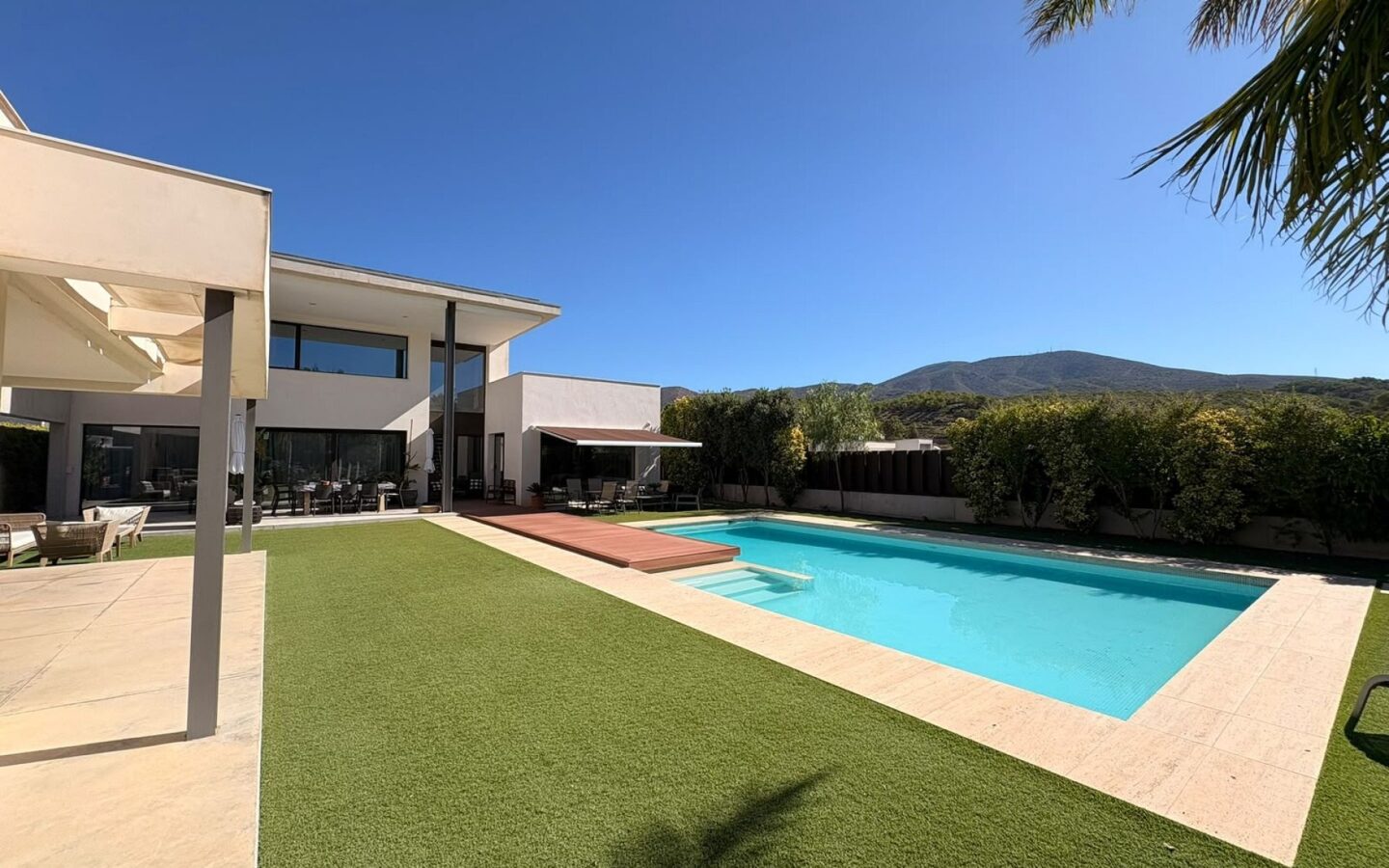 Detached Villa 363 M² In Petrer, Spain