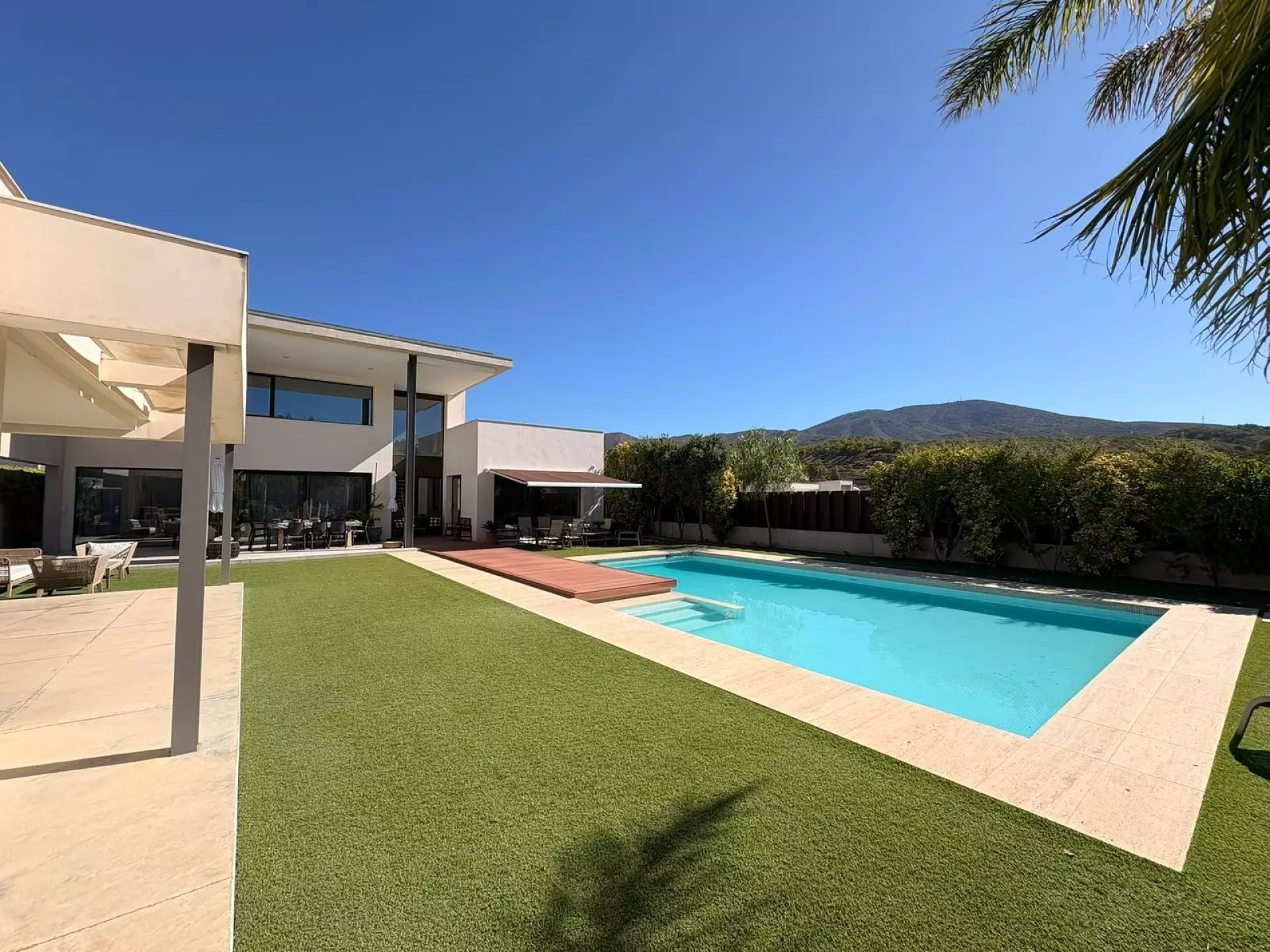 Detached Villa 363 M² In Petrer, Spain