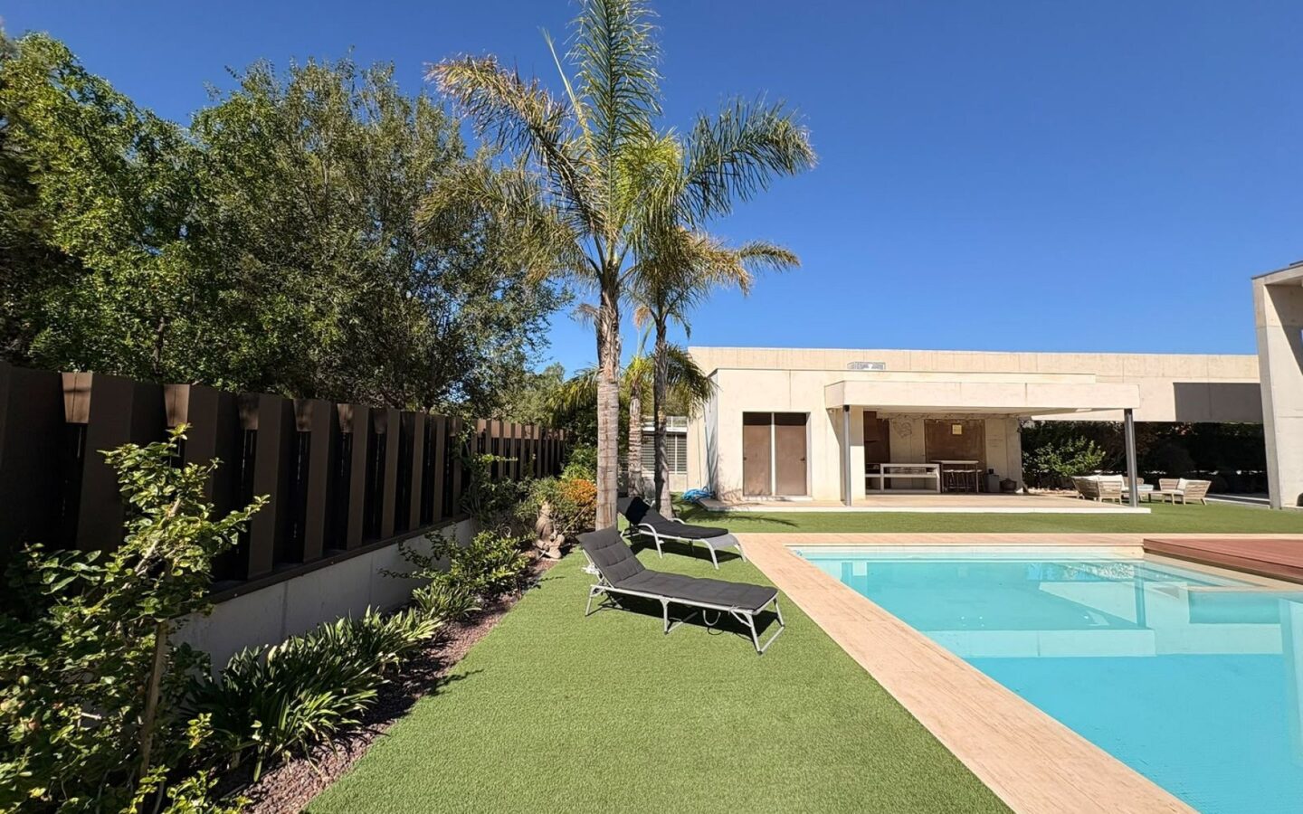 Detached Villa 363 M² In Petrer, Spain