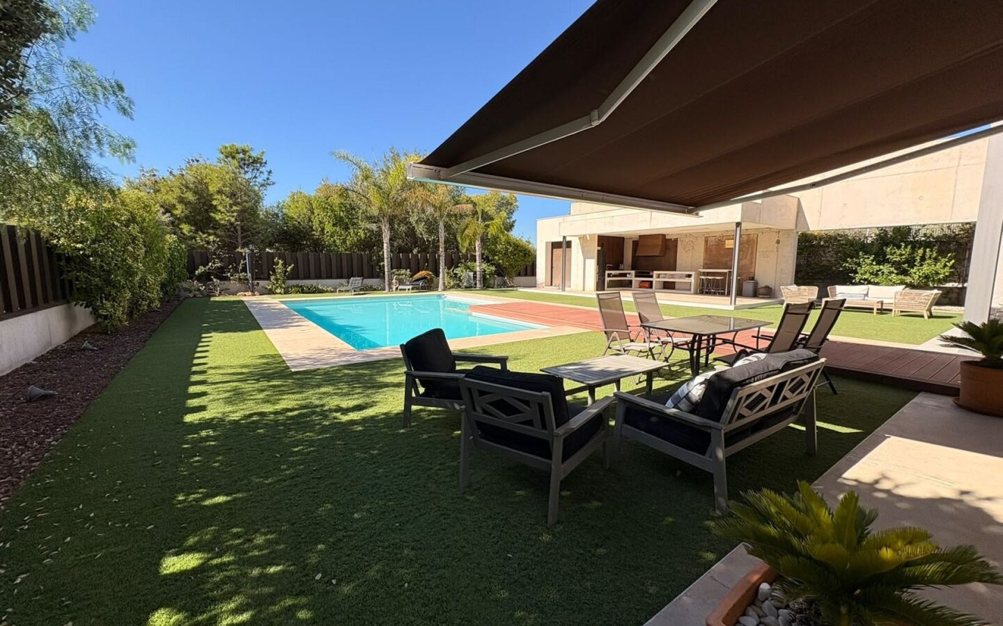 Detached Villa 363 M² In Petrer, Spain