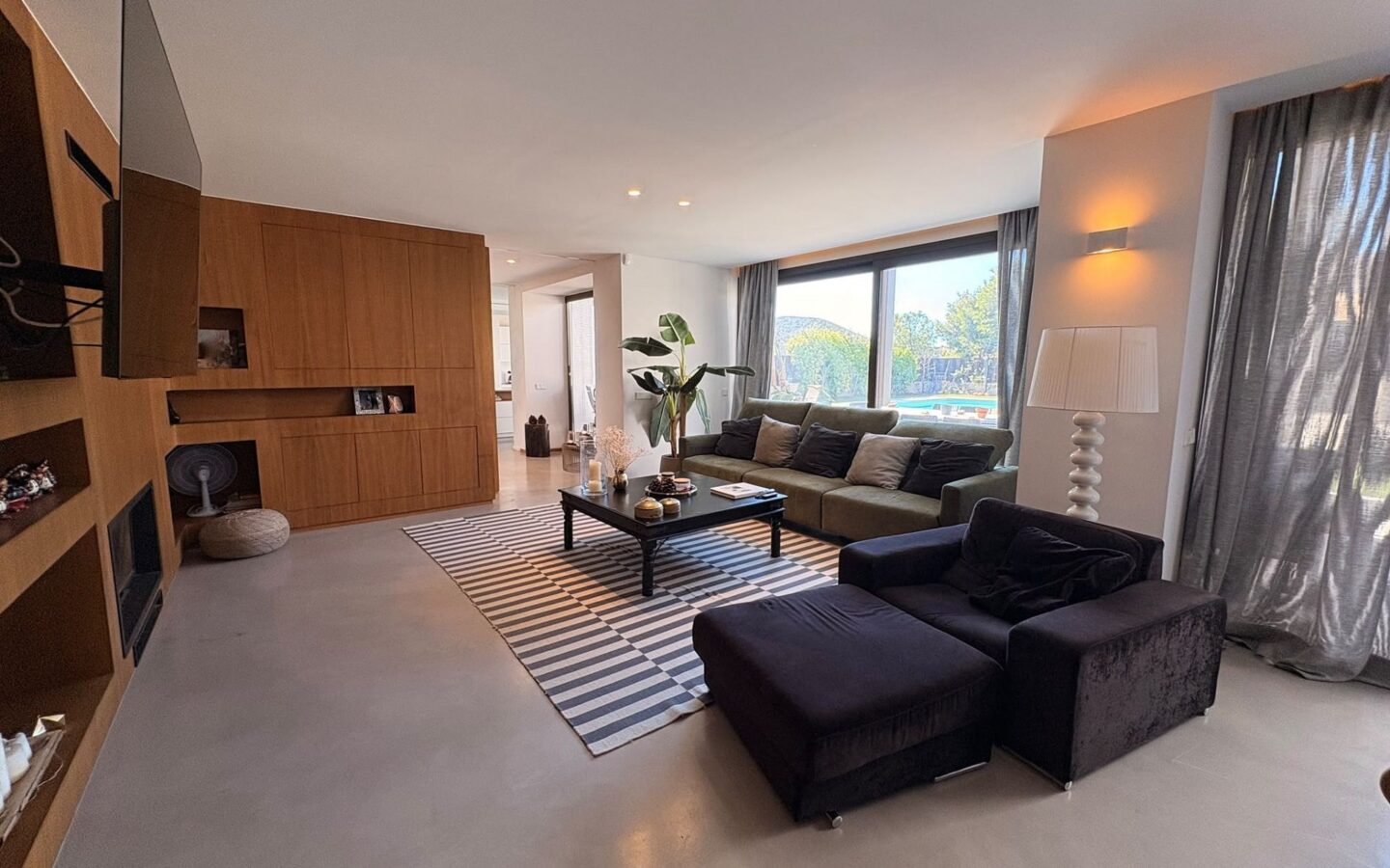 Detached Villa 363 M² In Petrer, Spain