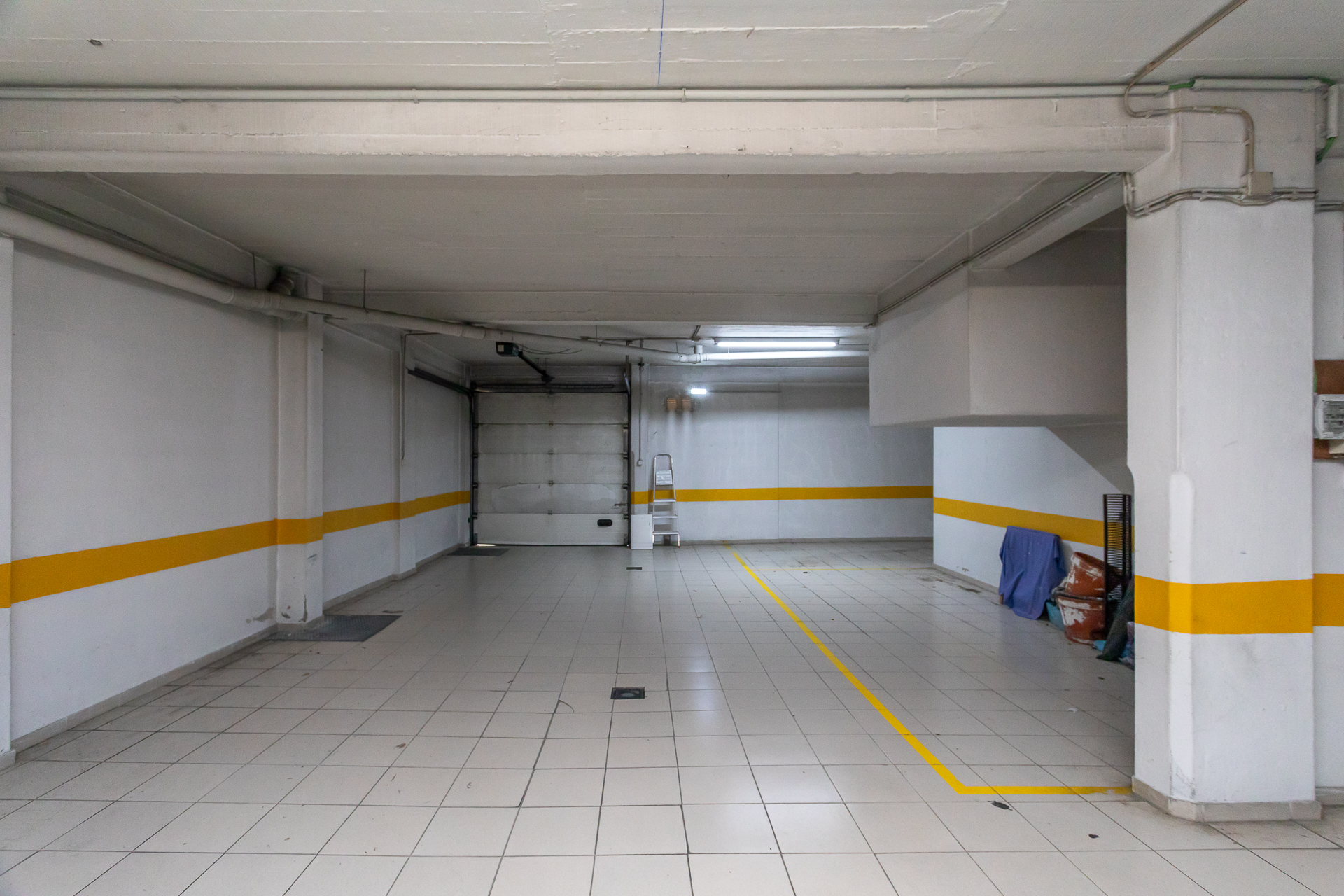 T3 Em Zona Premium De Paço De Arcos, Com Vista Mar, Remodelado, Com Garagem, Arrecadação E Açoteia Privativa