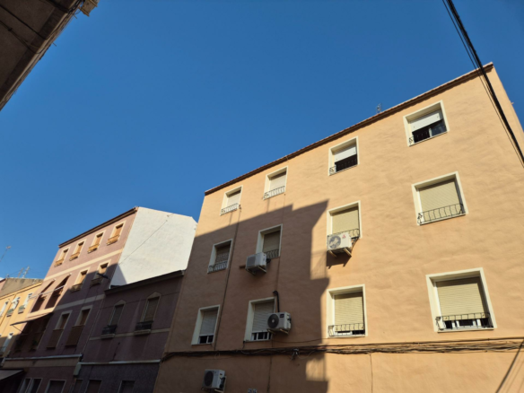 3-bedroom Flat In Elche, Spain (90 M²)