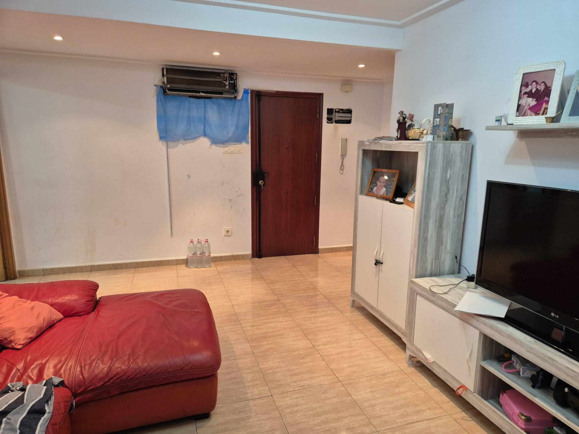 18-4-b28987 3-bedroom Flat In Elche, Spain (90 M²)