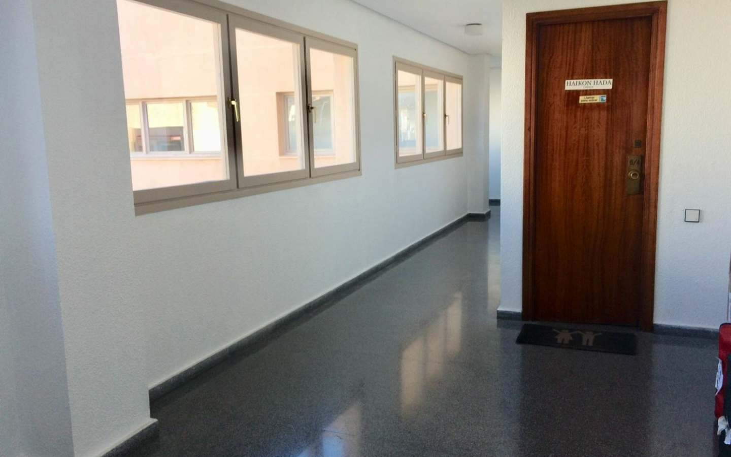 1-bedroom Office In Elche, Spain (40 M²)