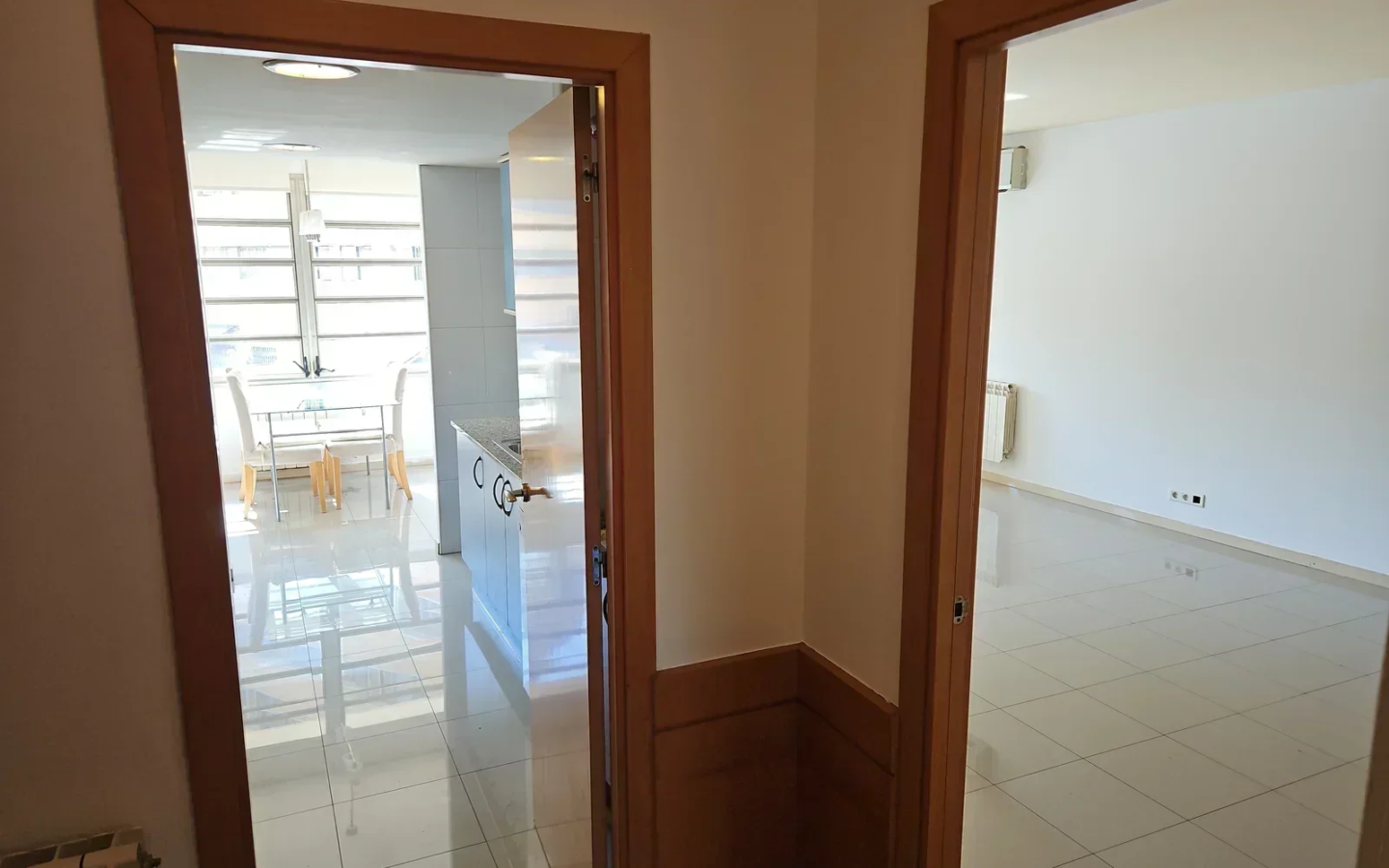 3-bedroom Flat In Girona, Spain (98 M²)