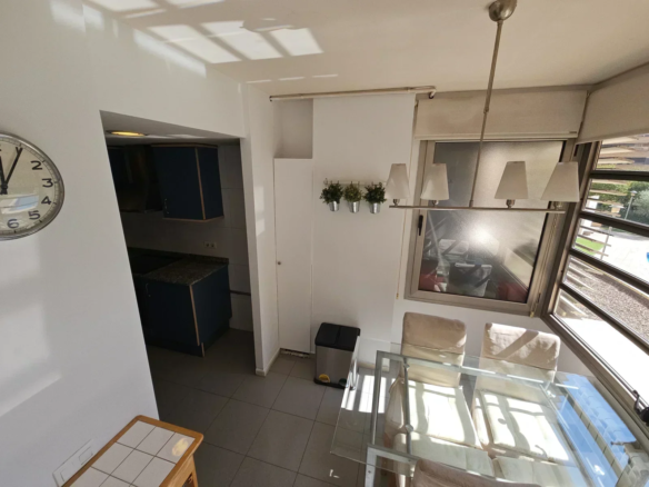 3-bedroom Flat In Girona, Spain (98 M²)