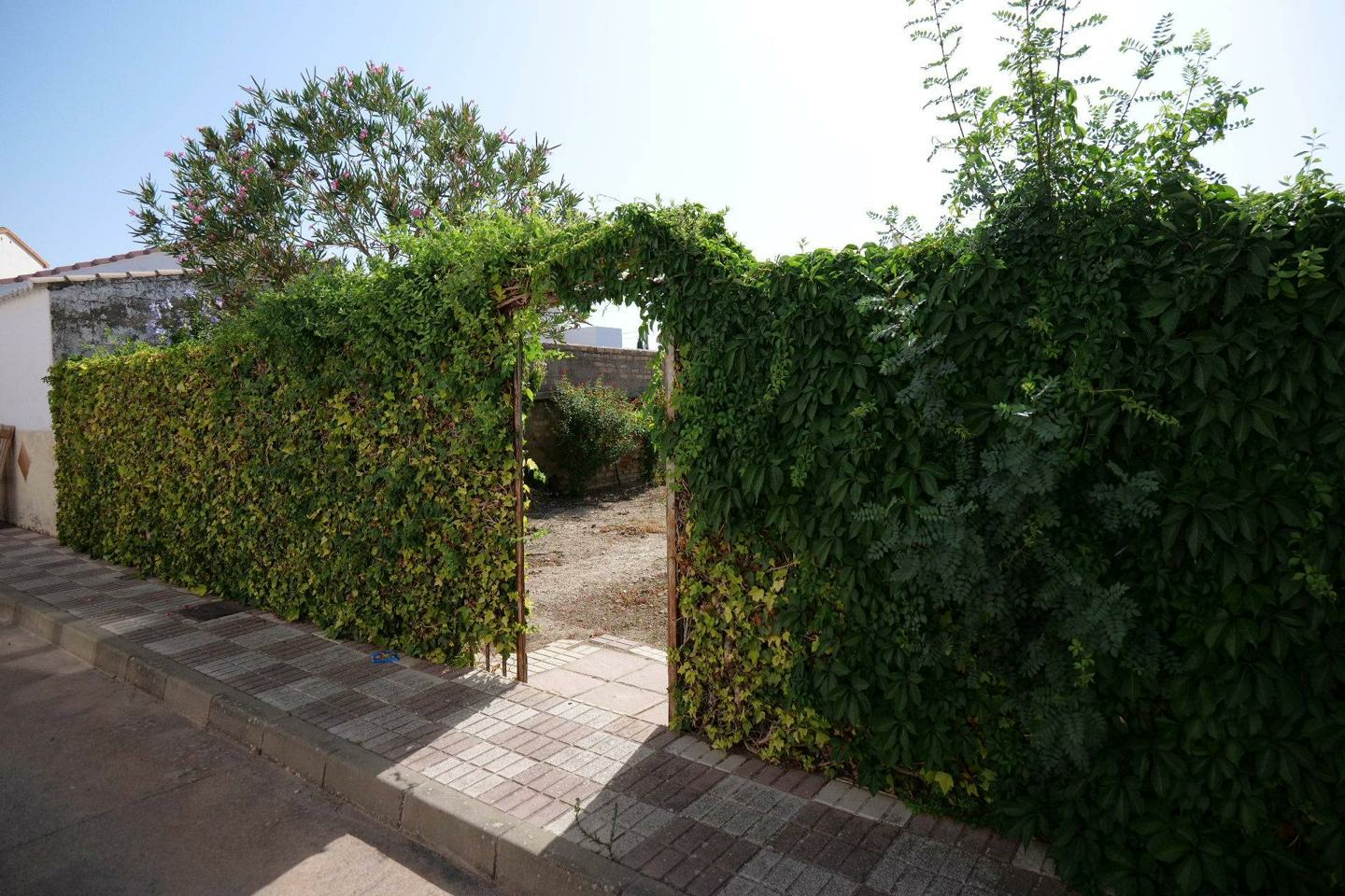 4285604-15edd7dc-0db649 Land In Cuevas Del Becerro, Spain (304 M² Plot)
