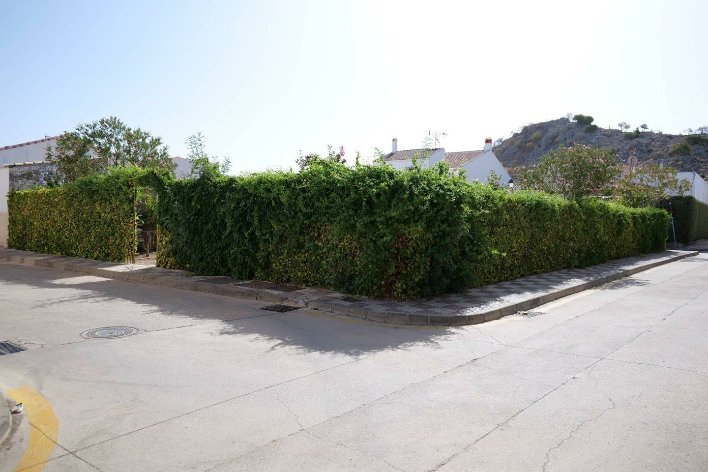 4285604-171f41aa-065860 Land In Cuevas Del Becerro, Spain (304 M² Plot)
