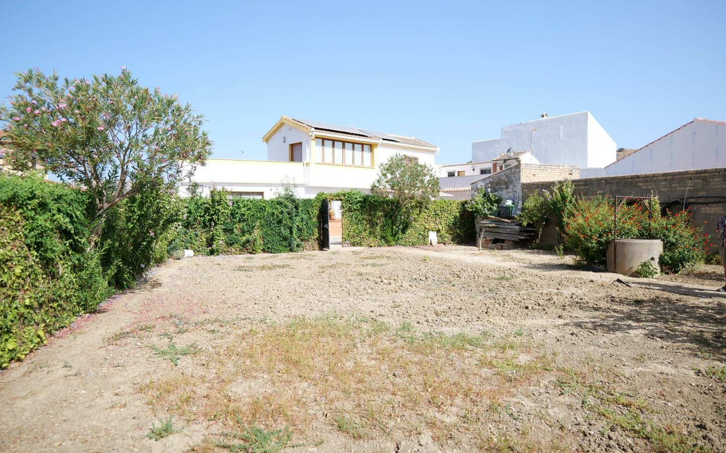 Land In Cuevas Del Becerro, Spain (304 M² Plot)