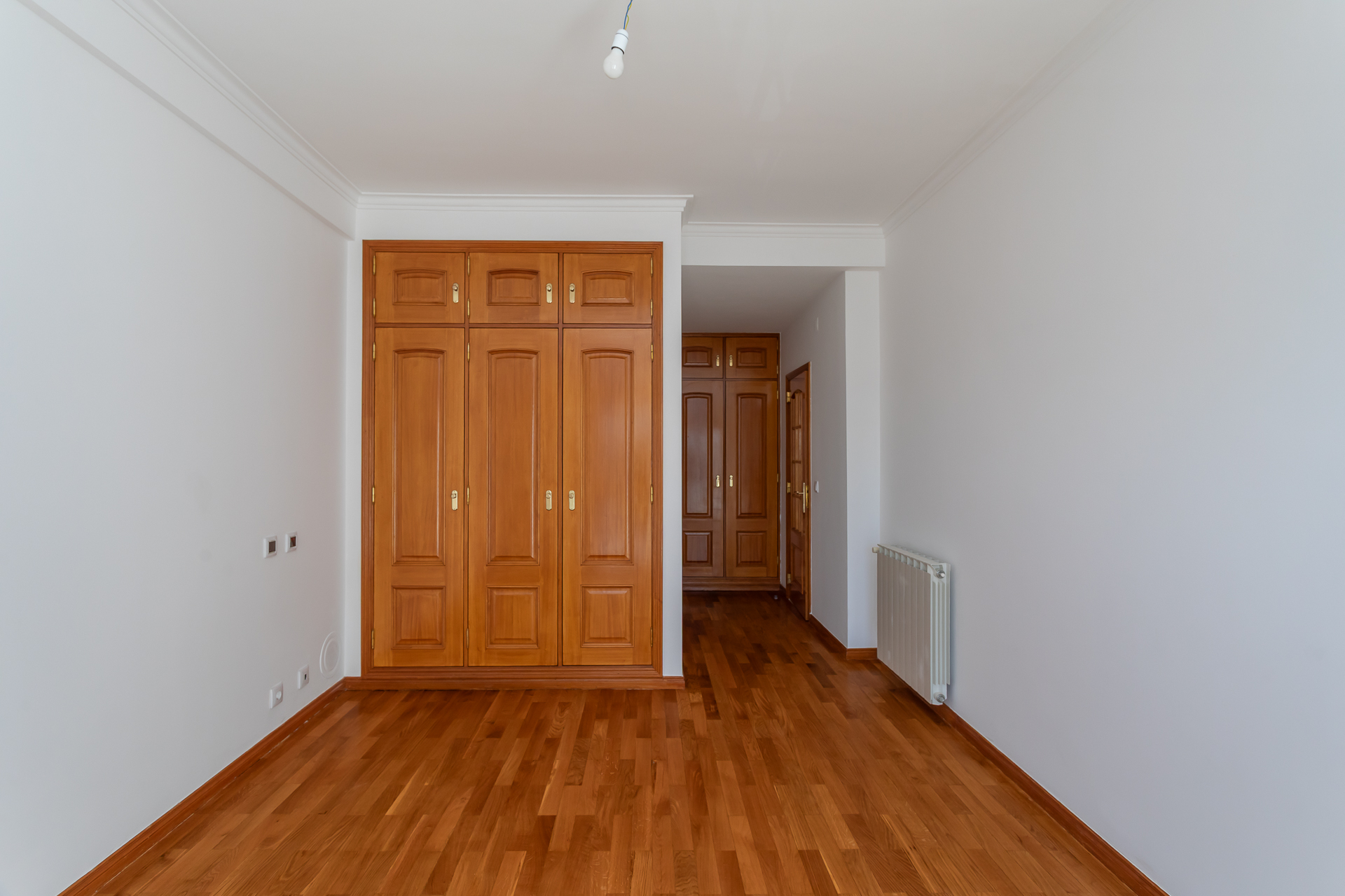 T3 Em Zona Premium De Paço De Arcos, Com Vista Mar, Remodelado, Com Garagem, Arrecadação E Açoteia Privativa