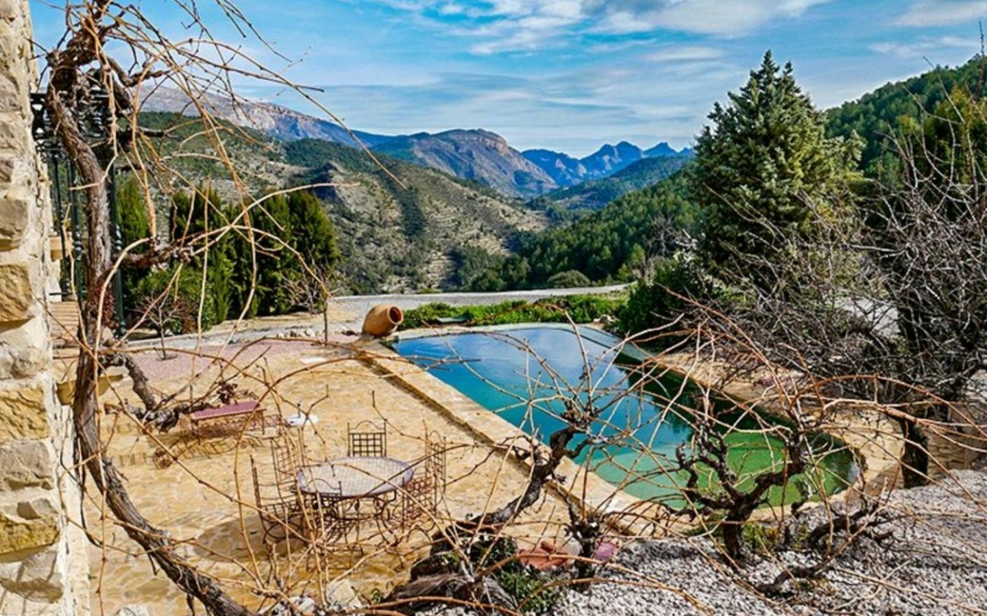 5-bedroom Villa In Relleu, Spain (473 M²)