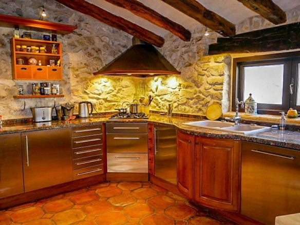 5-bedroom Villa In Relleu, Spain (473 M²)