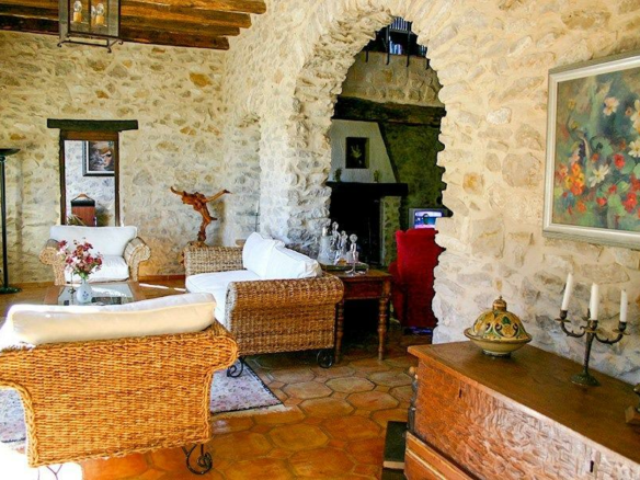 5-bedroom Villa In Relleu, Spain (473 M²)