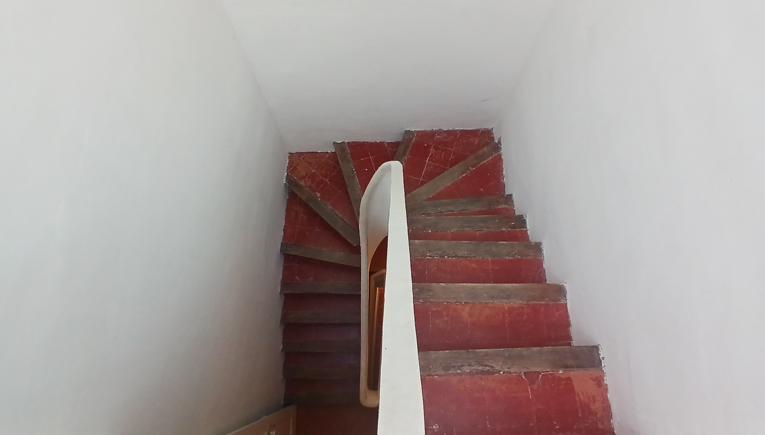 CRU154440EI-943579 5-bedroom House In Cruzy, France (210 M²)