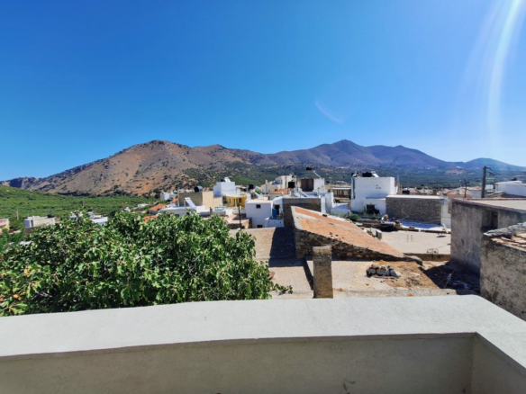 Renovated Dual-apartment Village House In Latsida, Lasithi