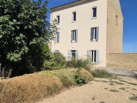 8-bedroom House In Murviel Les Beziers, France (300 M²)