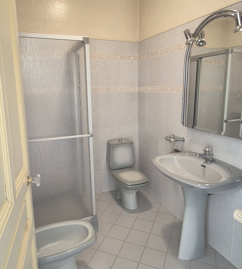 8-bedroom House In Murviel Les Beziers, France (300 M²)