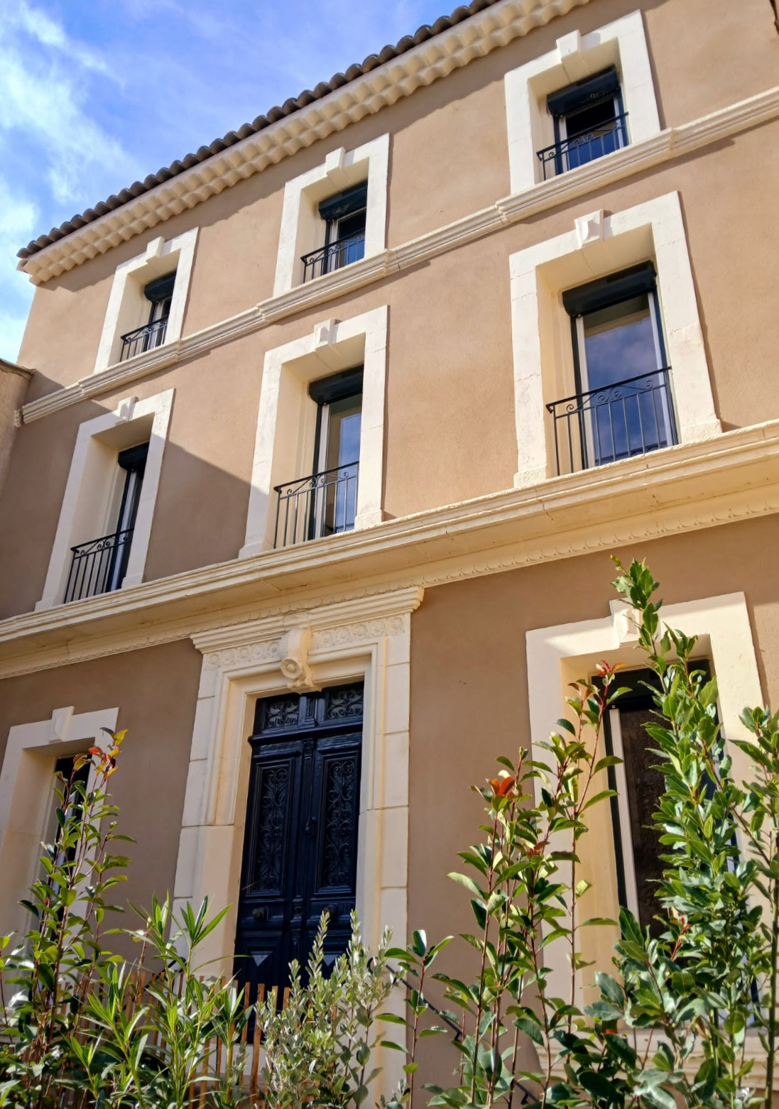 MUR410400EB-58b7ab 4-bedroom House In Magalas, France (298 M²)