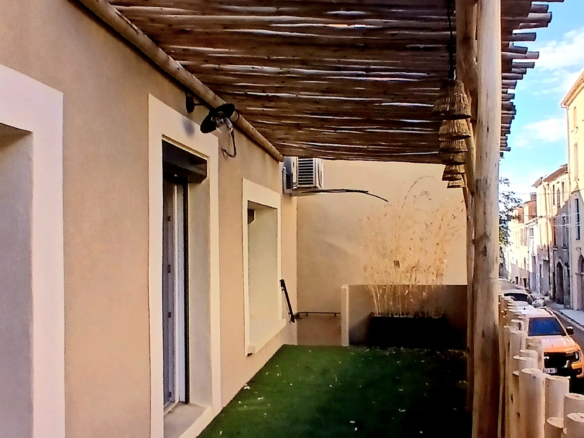 4-bedroom House In Magalas, France (298 M²)