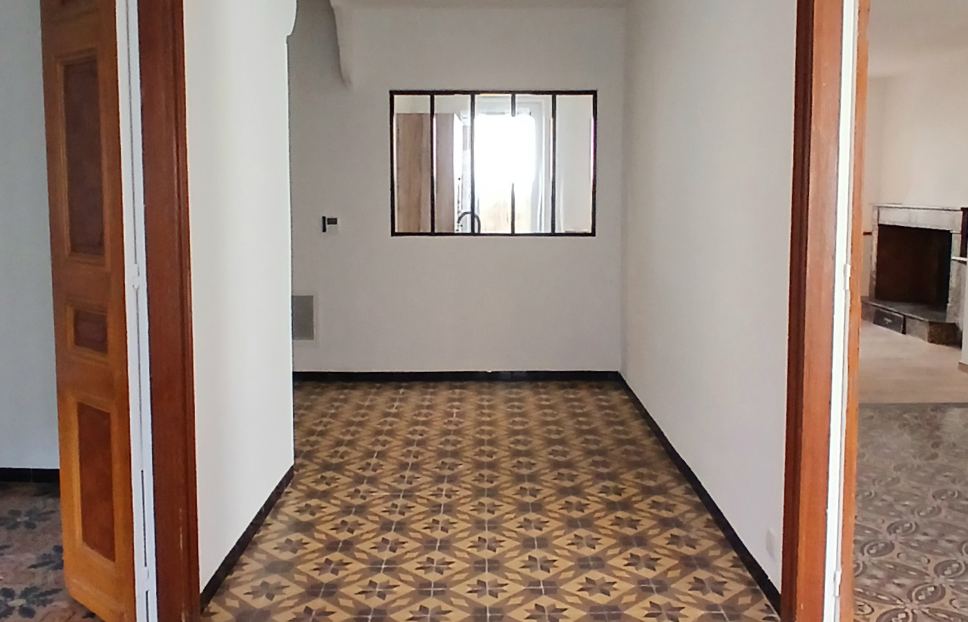 4-bedroom House In Magalas, France (298 M²)