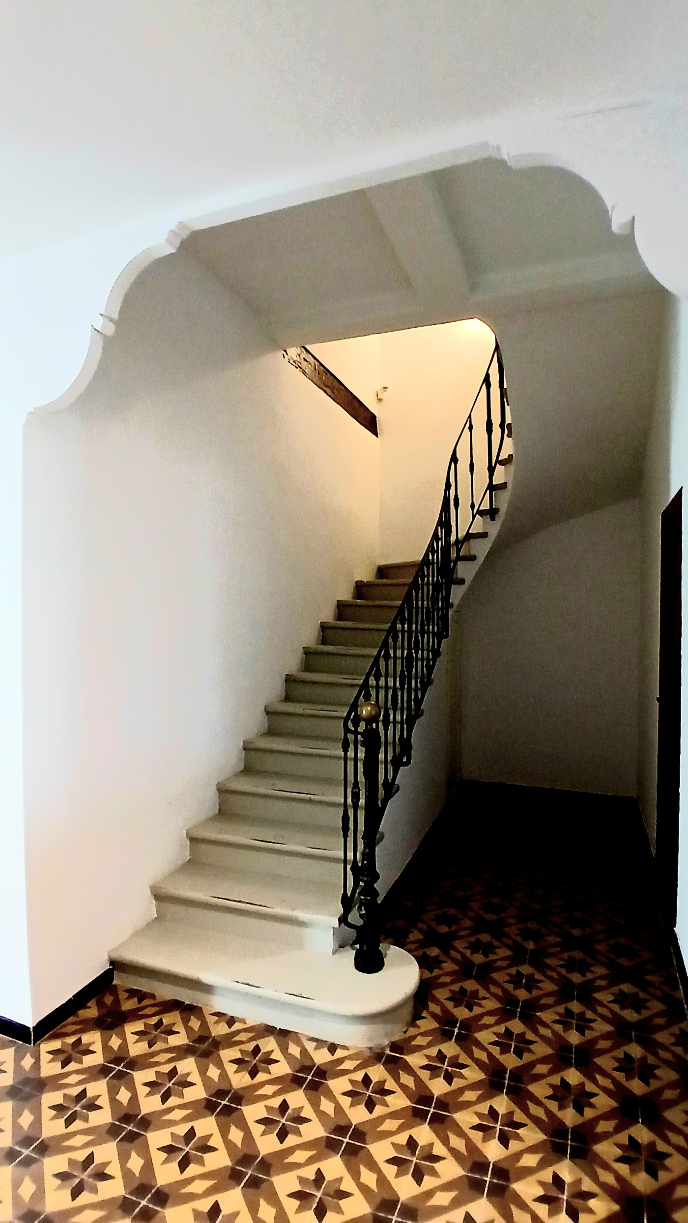 MUR410400EJ-482977 4-bedroom House In Magalas, France (298 M²)