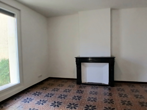 4-bedroom House In Magalas, France (298 M²)