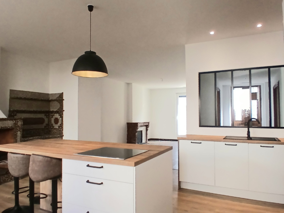 4-bedroom House In Magalas, France (298 M²)