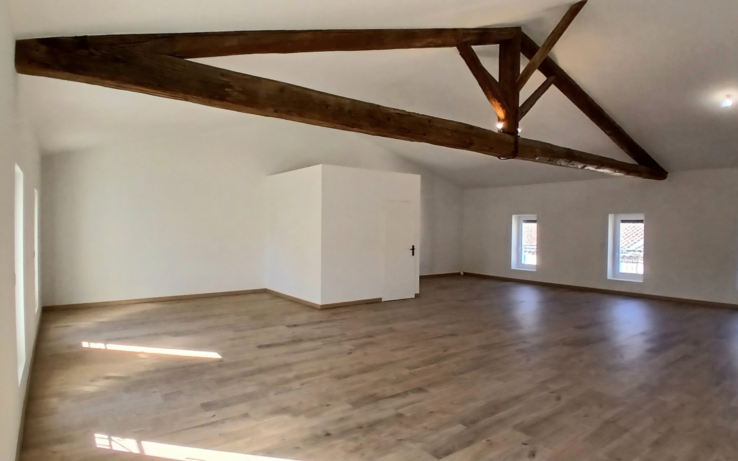 4-bedroom House In Magalas, France (298 M²)
