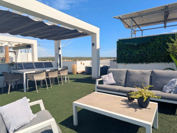 3-bedroom Apartment In El Raso, Spain (91 M²)