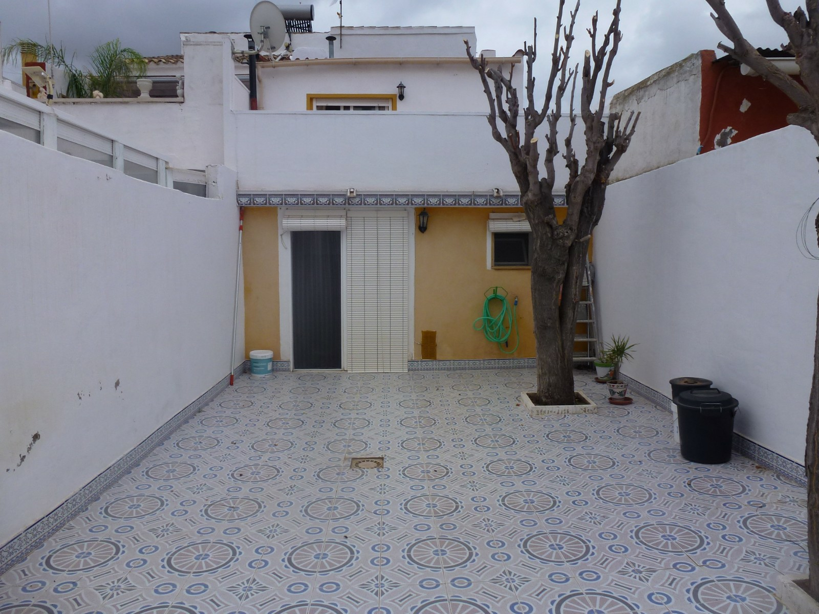 o_1fhfn04pu1u15mth1op3ojvpuo37-538e9e Townhouse In Hondón De Los Frailes