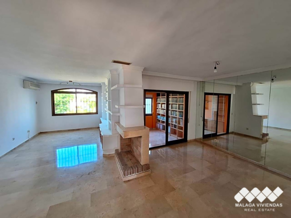 5-bedroom Villa In Estepona, Spain (320 M²)