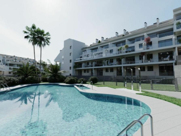 2-bedroom Penthouse In Fuengirola, Spain (120 M²)