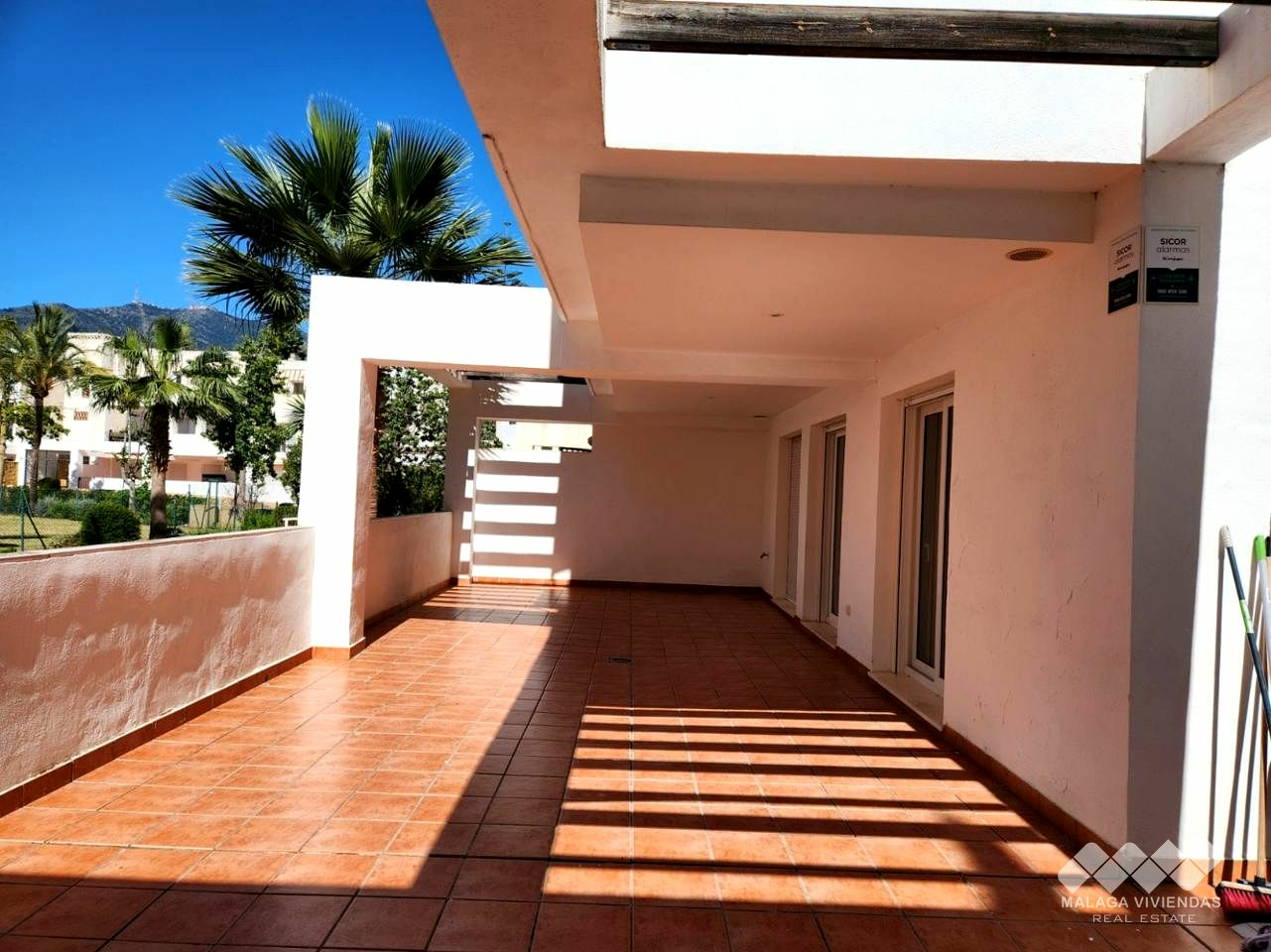 2-bedroom Flat In Benalmádena, Spain (187 M²)