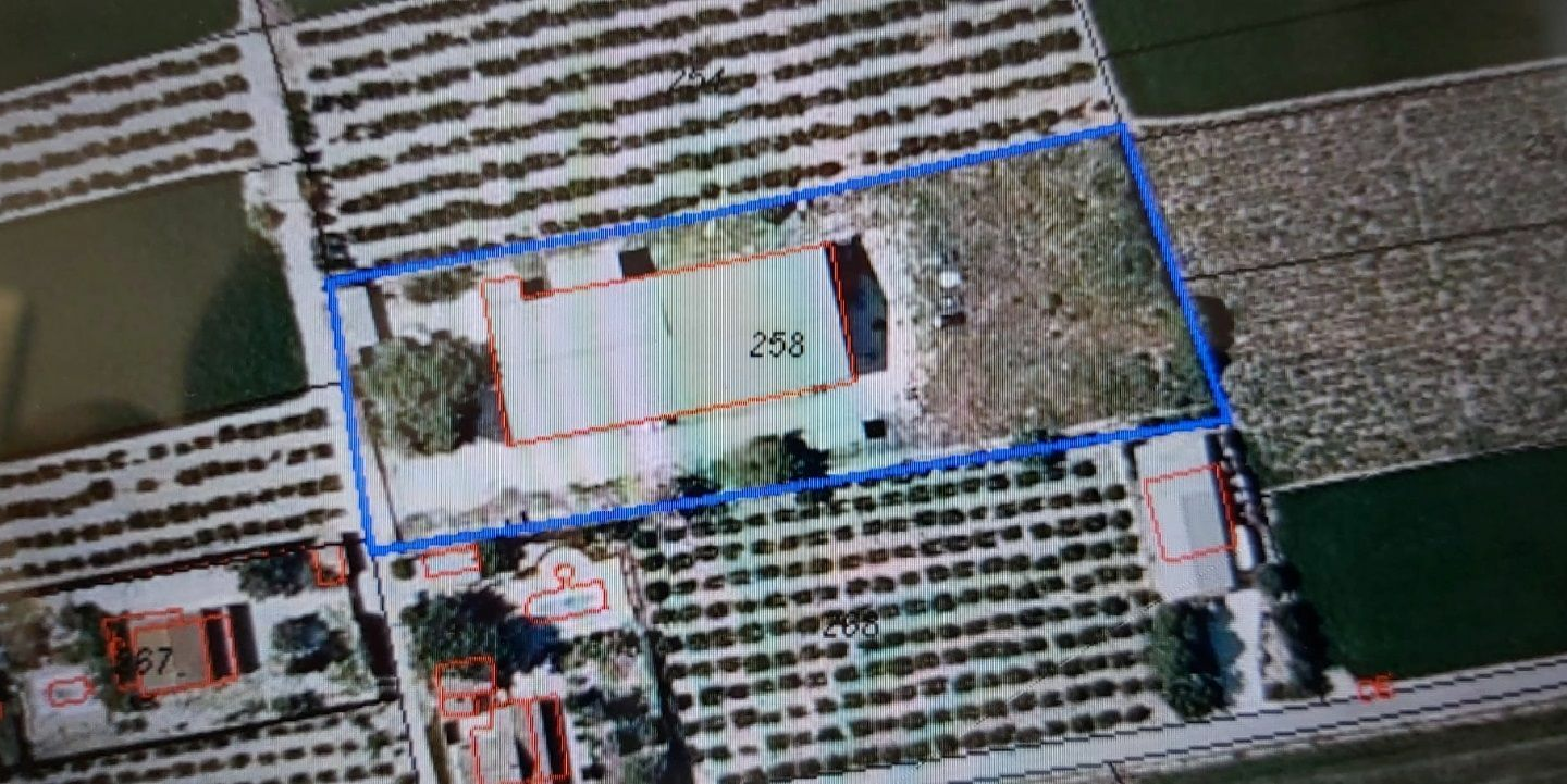 Industrial Unit In Dolores, Spain (1.016 M²)