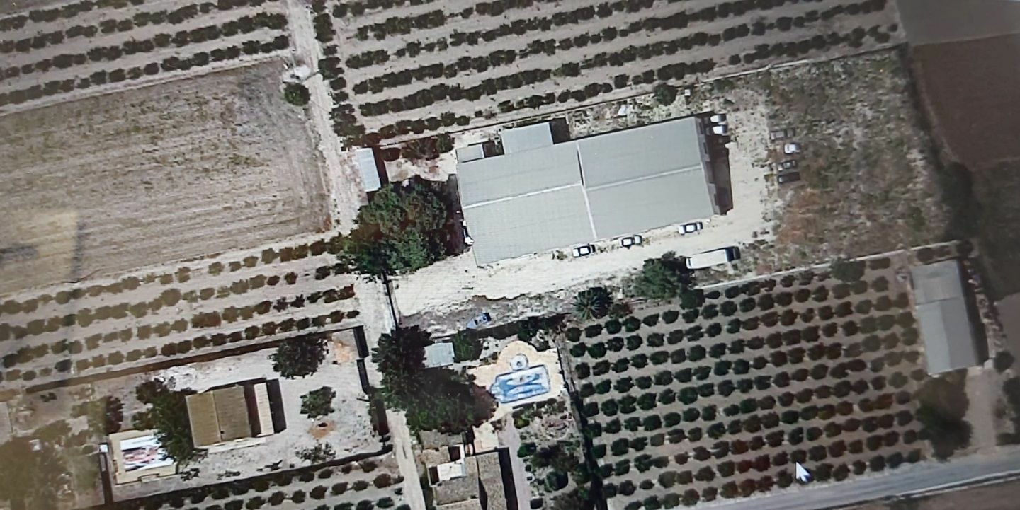 Industrial Unit In Dolores, Spain (1.016 M²)