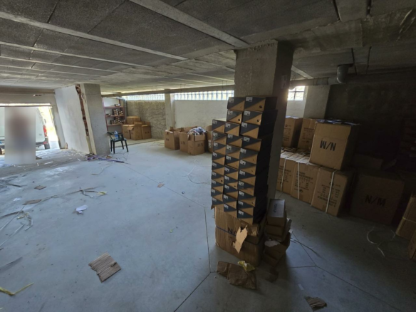 Warehouse In Villajoyosa, Spain (90 M²)