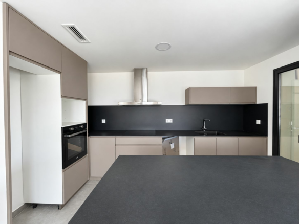 3-bedroom Apartment In Jávea, Spain (100 M²)