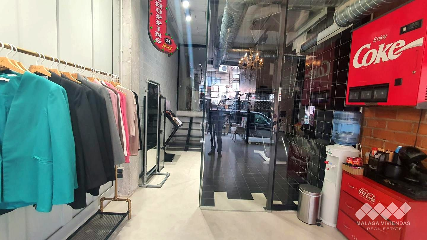 3-bedroom Shop In Alhaurín De La Torre, Spain (85 M²)
