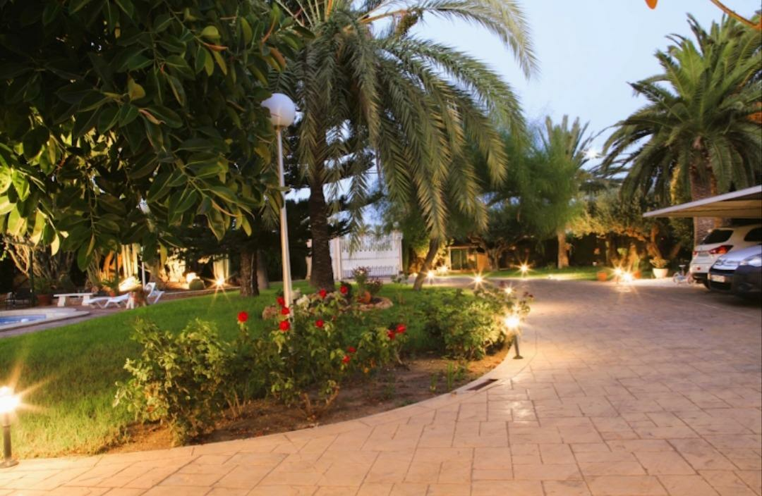 7-bedroom Villa In Las Bayas, Spain (855 M²)