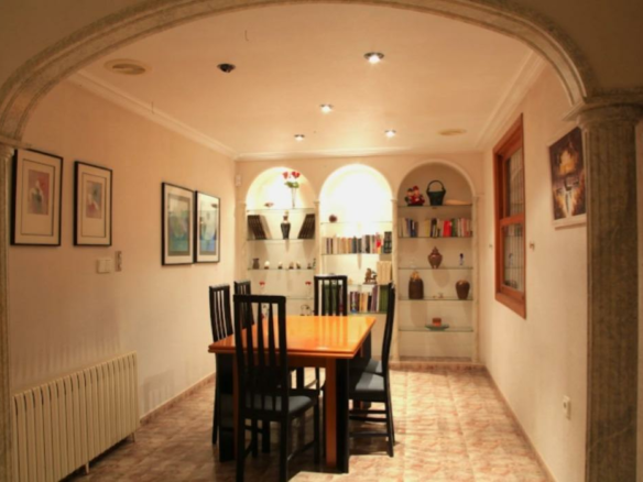 7-bedroom Villa In Las Bayas, Spain (855 M²)