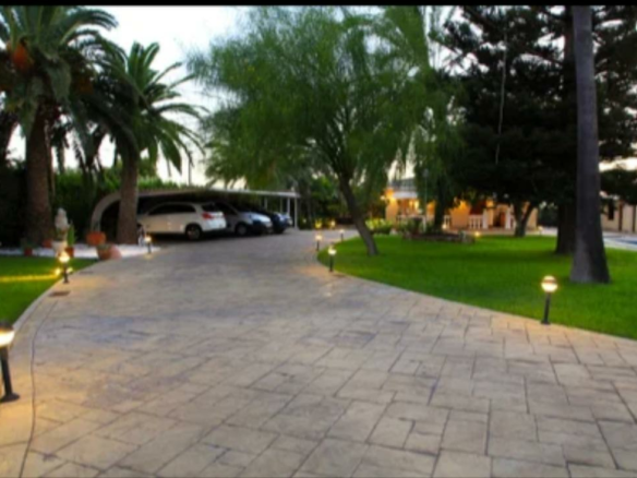 7-bedroom Villa In Las Bayas, Spain (855 M²)