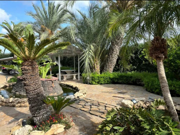 7-bedroom Villa In Las Bayas, Spain (855 M²)