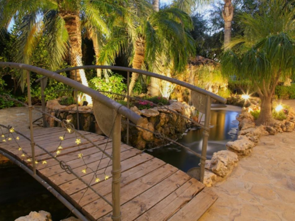 7-bedroom Villa In Las Bayas, Spain (855 M²)